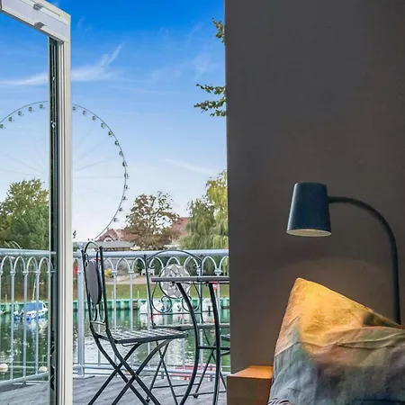 Haus Larus - Direkt Am Alten Strom Warnemuende Casa vacanze Rostock