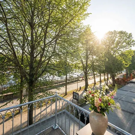 Haus Larus - Direkt Am Alten Strom Casa vacanze Rostock