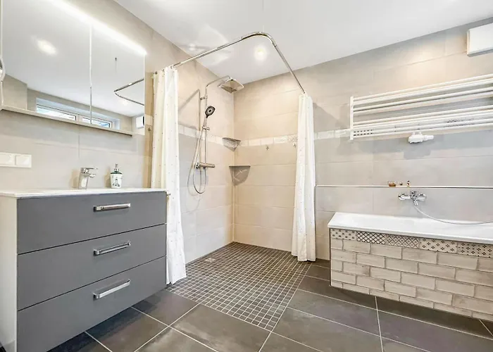 Holiday home Haus Larus - Direkt Am Alten Strom *