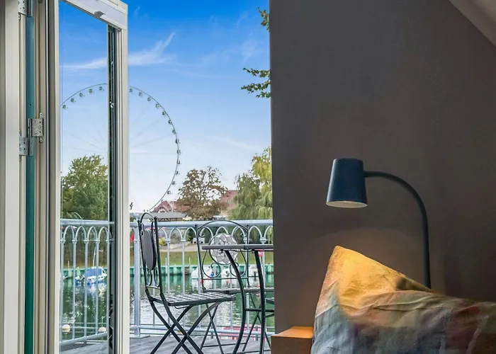 Haus Larus - Direkt Am Alten Strom Casa vacanze Rostock