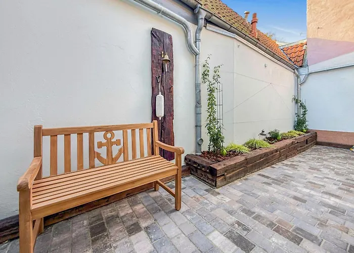 Holiday home Haus Larus - Direkt Am Alten Strom Rostock